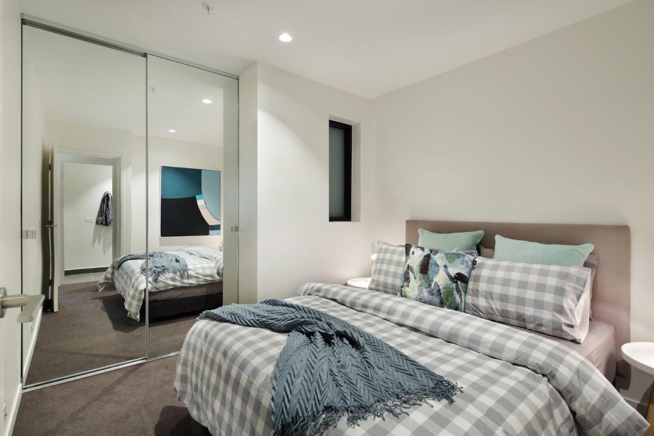 Experience Platinum Hotel Apartments Melbourne Luaran gambar
