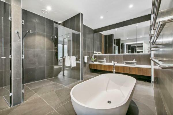 Experience Platinum Hotel Apartments Melbourne Luaran gambar