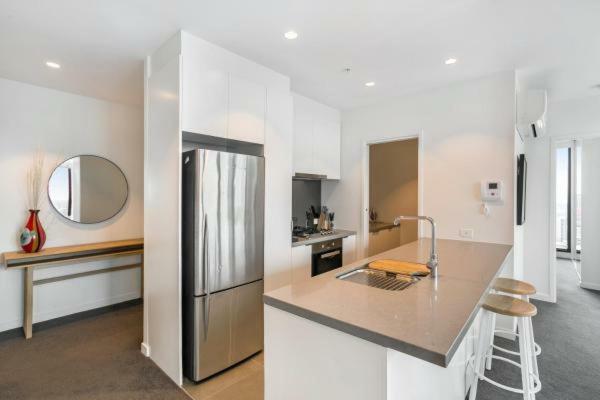 Experience Platinum Hotel Apartments Melbourne Luaran gambar