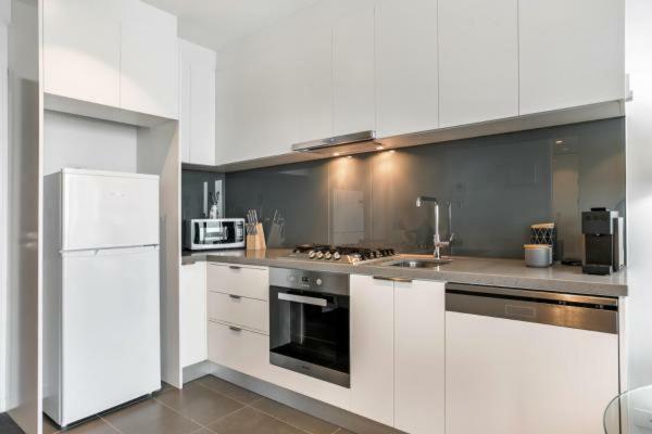 Experience Platinum Hotel Apartments Melbourne Luaran gambar